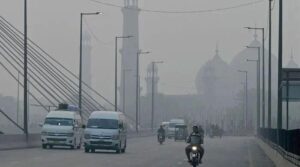 Lahore again tops global pollution chart amid worsening smog