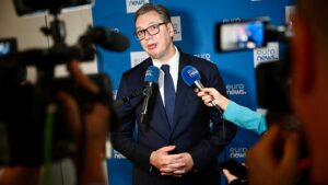 Vučić shrugs off Brussels criticism by flaunting economic credentials